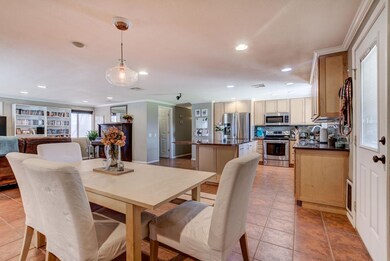1604 W El Alba Way-11