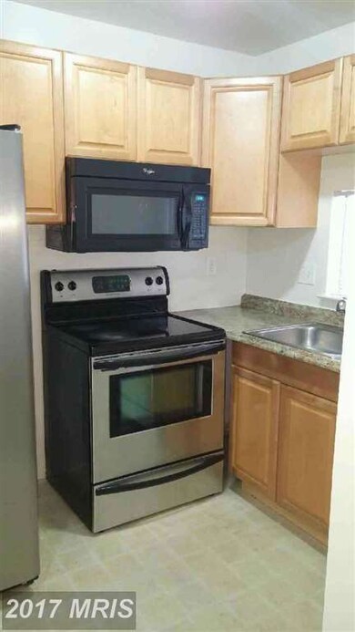 8714 Village Square Dr, Alexandria, VA 22309 - photo 4