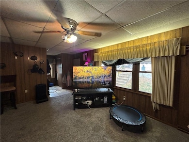 302 Harvard St, Saint Joseph, MO 64504 - photo 2