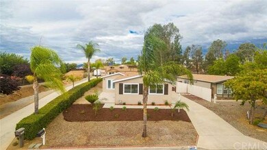 Great Lot, only long driveway on left side to real