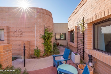 8665 N Coral Ridge Loop, Tucson, AZ 85704 - photo 3