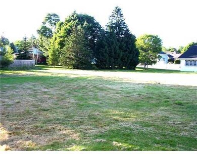 Land/Lot. Large Lot Near elementary...