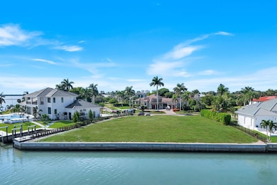 995 Caxambas Dr, Marco Island, FL 34145 - photo 4