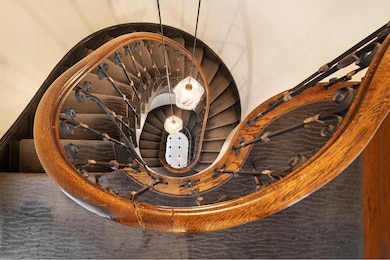 2 E 70th St unit 91011, New York, NY 10021 - photo 7