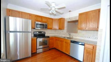 207 Mews Ct, Stafford, VA 22556 - photo 2