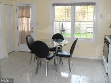 8523 Pioneer Dr unit I, Severn, MD 21144 - photo 6