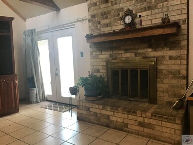 412 Candlewood St, Wake Village, TX 75501 - photo 5