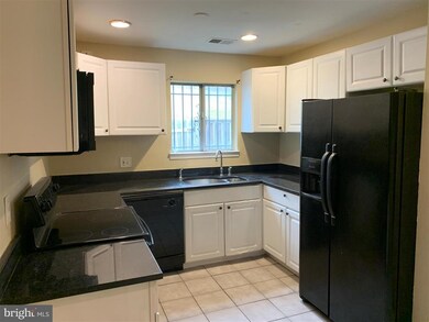 7708 Nalley Ct, Hyattsville, MD 20785 - photo 5