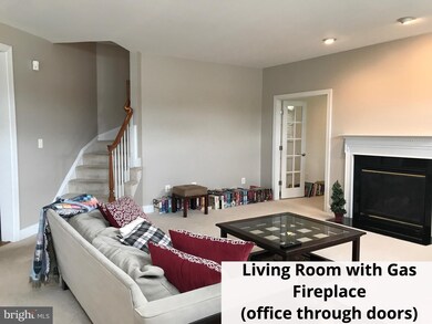 22127 Whisperhill Ct, Broadlands, VA 20148 - photo 7