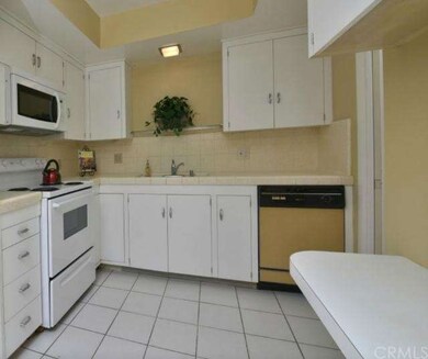 Microwave - Electric Oven/Range - Dishwasher