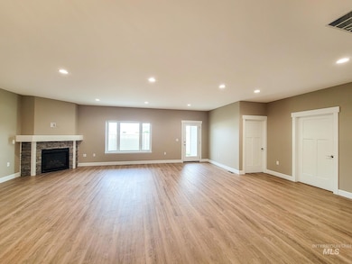 2103 Alder Ave unit B, Lewiston, ID 83501 - photo 3