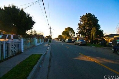 12901 S Mona Blvd, Compton, CA 90222 - photo 2