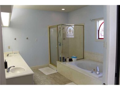 Master Bath/Spa.