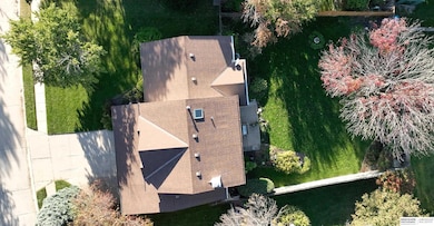 15376 Nicholas St, Omaha, NE 68154 - photo 4