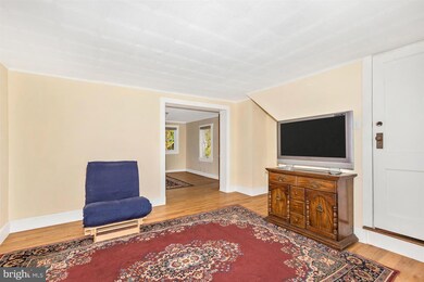 11425 Reisberg Ln, Marriottsville, MD 21104 - photo 2