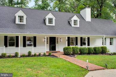 3402 Holly Cir, Triangle, VA 22172 - photo 3