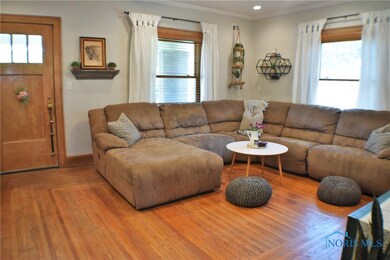 627 W 1st St, Woodville, OH 43469 - photo 7