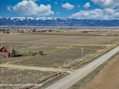 3978 Whitney Dr_For MLS-11