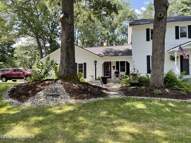 735 Downing St, Schenectady, NY 12309 - photo 4