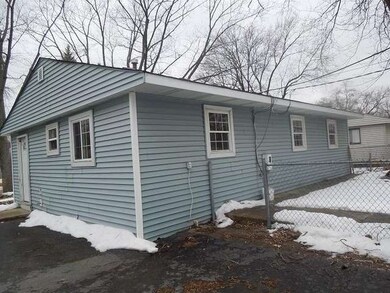 19 Cardinal Ln, Carpentersville, IL 60110 - photo 7