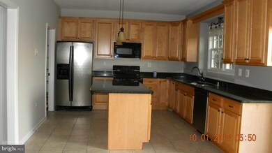 2259 Mallard Pond Dr, Sykesville, MD 21784 - photo 5