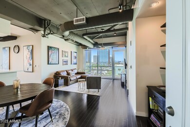06 Foyer