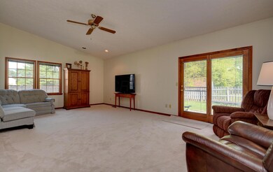 Living Room (4)