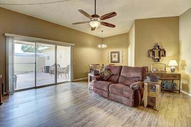 10460 W Palmeras Dr unit 39, Sun City, AZ 85373 - photo 7