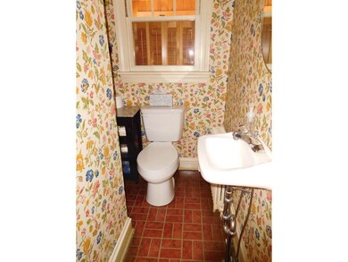 69 Bilodeau Ct, Burlington, VT 05401 - photo 7