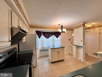 12423 Sky Blue Dr, Germantown, MD 20874 - photo 5