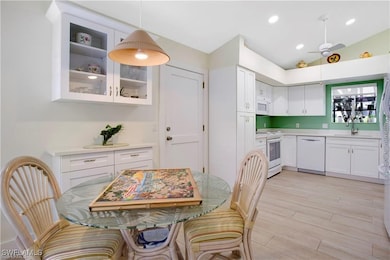 15210 Majorca Bay Dr unit 1-15, Naples, FL 34110 - photo 5