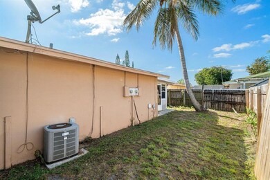 5836 Albert Rd, West Palm Beach, FL 33415 - photo 4