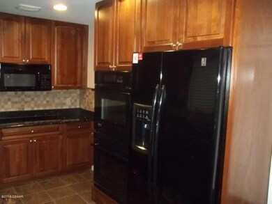 kitchen (2)