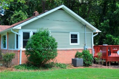 440 Ridge Rd, Hendersonville, NC 28792 - photo 2