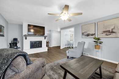 1709 E Lincolnway, La Porte, IN 46350 - photo 4