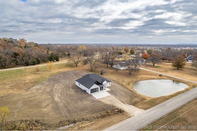 15439 N 55th West Ave, Skiatook, OK 74070 - photo 3