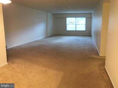 7680 Tremayne Place unit 101, McLean, VA 22102 - photo 3