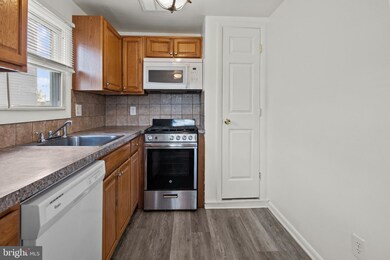 2850 Sebring Rd, Philadelphia, PA 19152 - photo 5