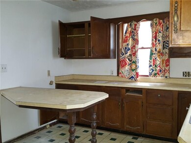 1632 23rd St, Des Moines, IA 50310 - photo 2