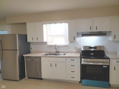 6709 Southeastern Ave, Indianapolis, IN 46203 - photo 5