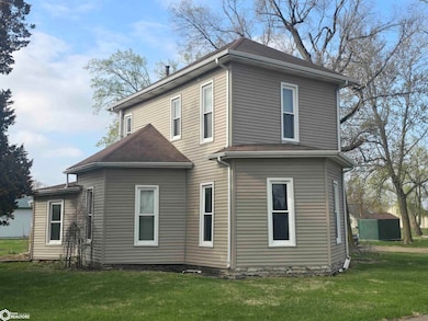 106 W Main St, Brighton, IA 52540 - photo 4