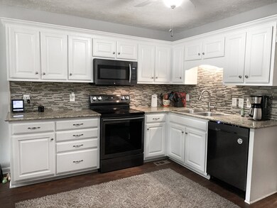 386 Indian Springs Cir, Manchester, TN 37355 - photo 5