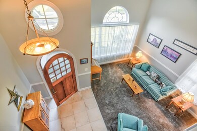 005_Living Room