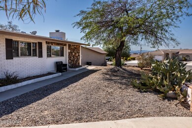 3160 Silver Bell Dr-05