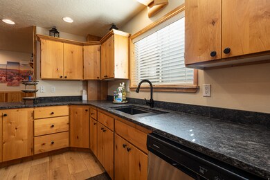 1505 W Elk Ridge Dr, Duck Creek Village, UT 84762 - photo 7