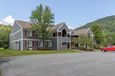 26 White Oak Ln unit 3, Lincoln, NH 03251 - photo 4