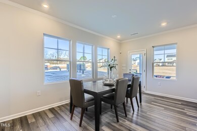 05 Dining Room