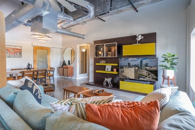 Texas & Pacific Lofts unit 2012, Fort Worth, TX 76102 - photo 5