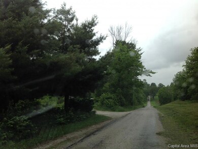 2077 Heitz Rd, Jacksonville, IL 62650 - photo 5