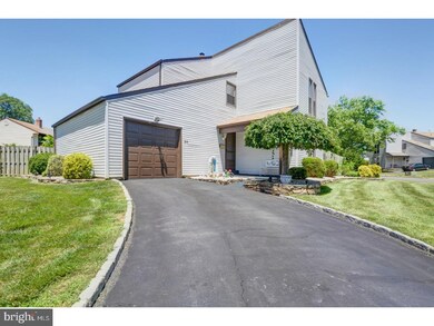 24 Robertson Rd, East Windsor, NJ 08520 - photo 2